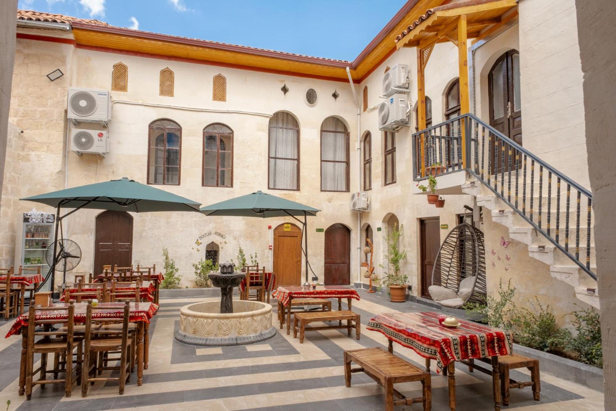Dostlar Konagi Hotel Sahinbey Ngoại thất bức ảnh