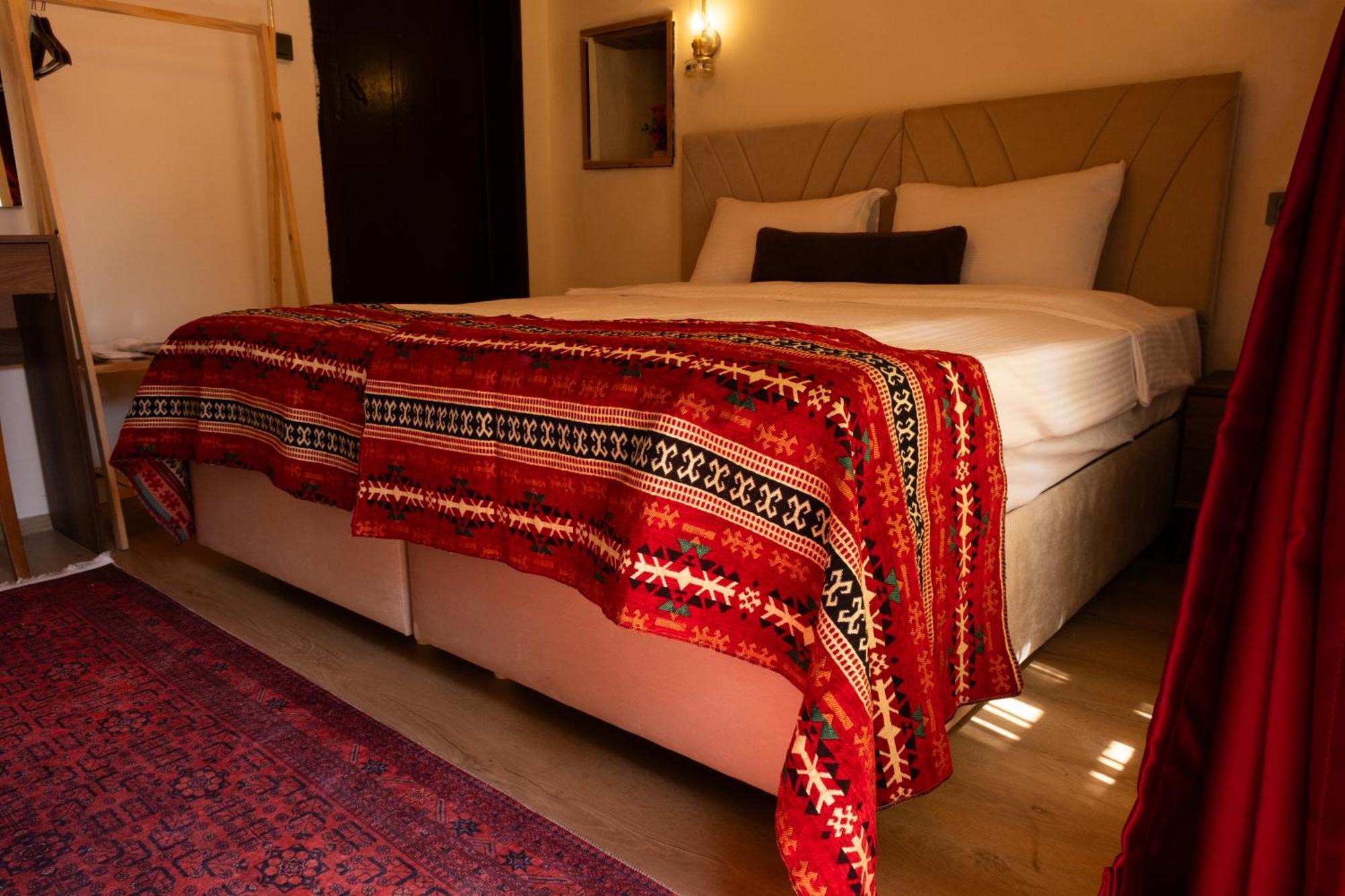 Dostlar Konagi Hotel Sahinbey Ngoại thất bức ảnh