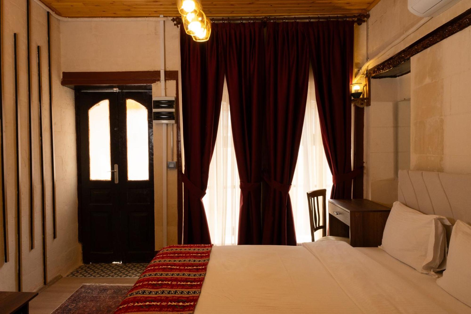 Dostlar Konagi Hotel Sahinbey Ngoại thất bức ảnh