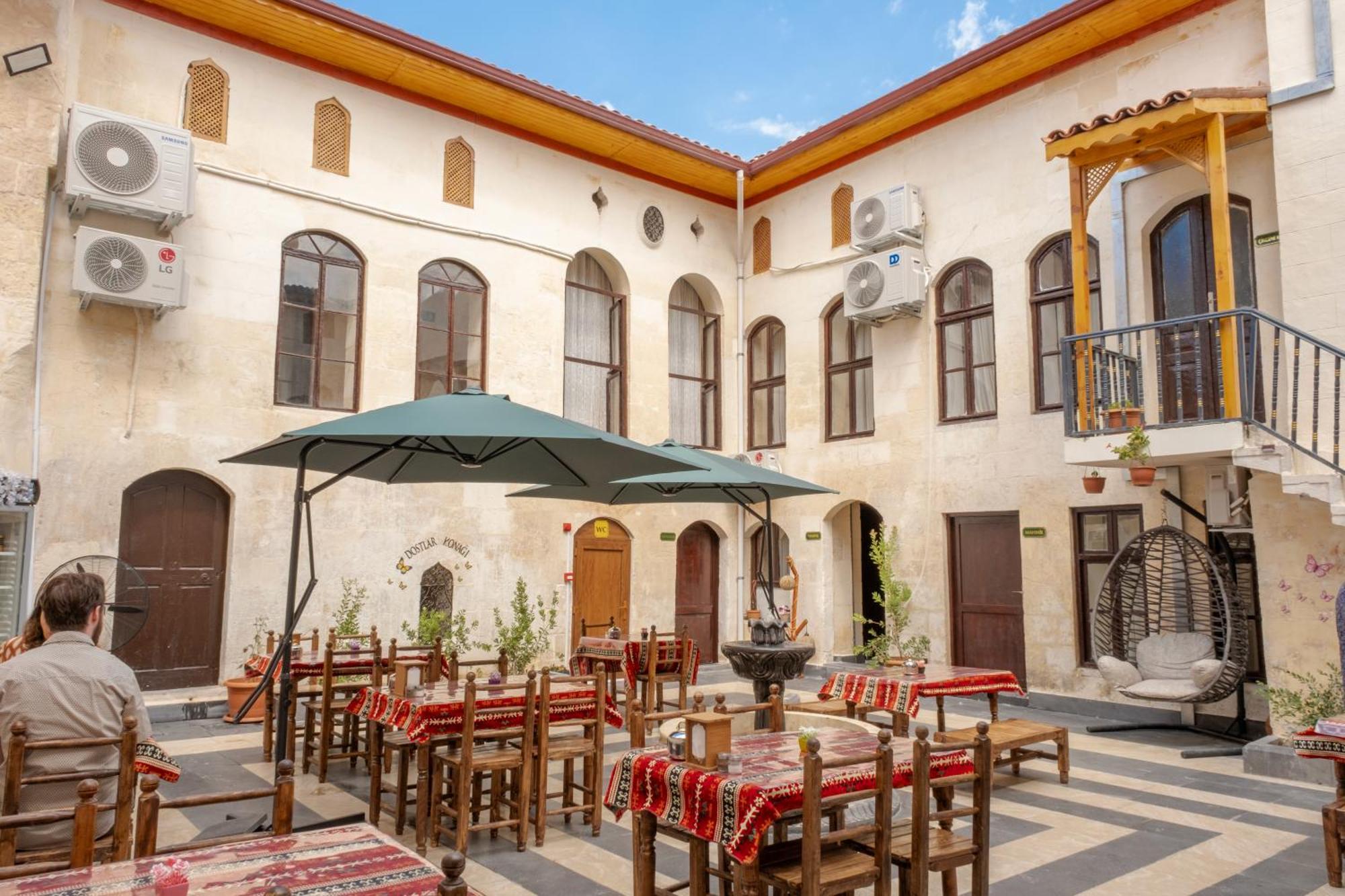 Dostlar Konagi Hotel Sahinbey Ngoại thất bức ảnh