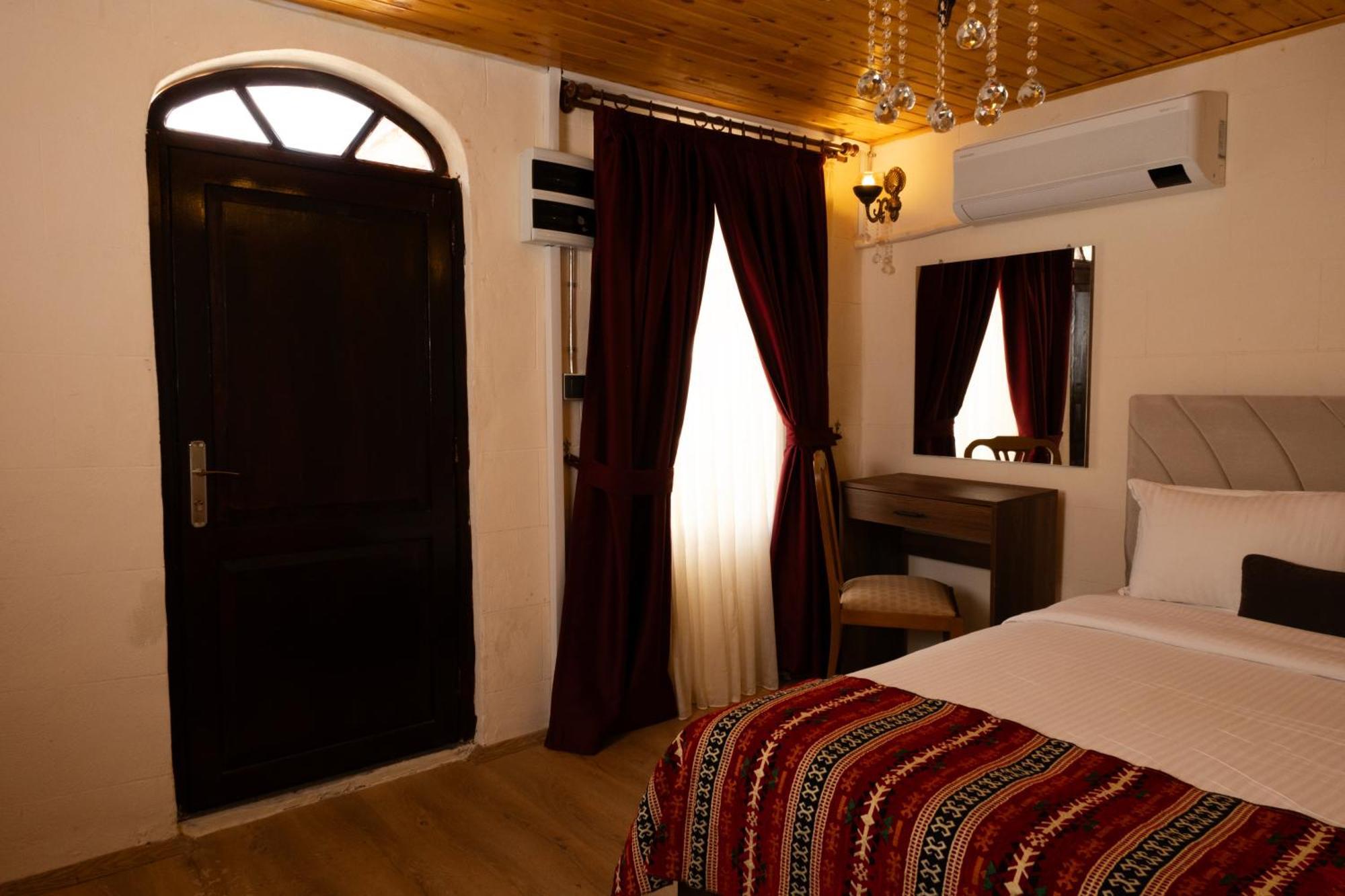 Dostlar Konagi Hotel Sahinbey Ngoại thất bức ảnh